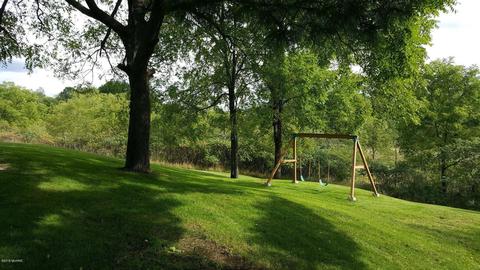 9617 E 48th St, Chase, MI 49623 photo 7