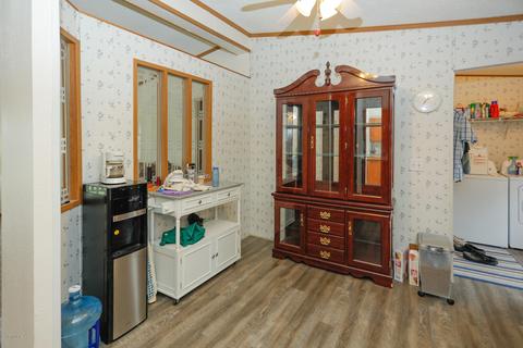 209 Monroe St, Augusta, MI 49012 photo 9