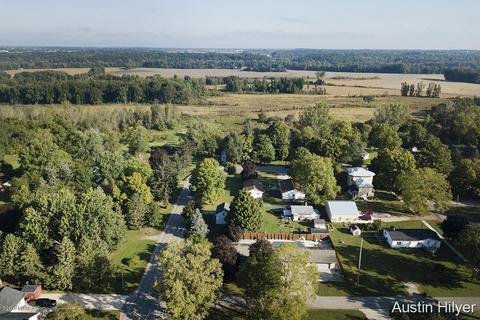 536 W Isham St, Lyons, MI 48851 photo 10