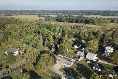 536 W Isham St, Lyons, MI 48851 photo 11