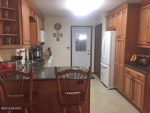 8475 Eureka Rd, Eau Claire, MI 49111 photo 5