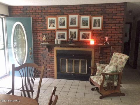 8475 Eureka Rd, Eau Claire, MI 49111 photo 7