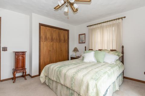 405 Midlakes Blvd, Plainwell, MI 49080 photo 26