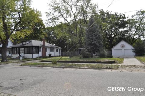 533 Howard St, Belding, MI 48809 photo 3