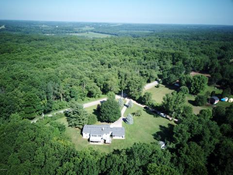 608 Whites Bridge Rd, Belding, MI 48809 photo 32