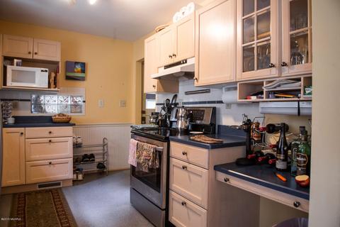 7100 Harbert Rd, Harbert, MI 49115 photo 4