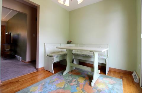840 Upton Ave, Springfield, MI 49037 photo 5