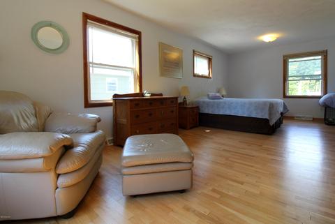 840 Upton Ave, Springfield, MI 49037 photo 6