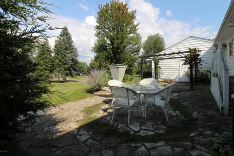 840 Upton Ave, Springfield, MI 49037 photo 12