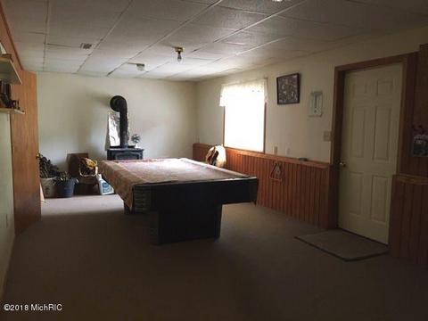 6593 E Gale Rd, Hesperia, MI 49421 photo 11