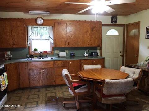 6593 E Gale Rd, Hesperia, MI 49421 photo 6