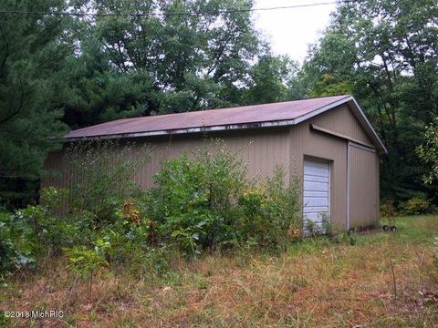 6593 E Gale Rd, Hesperia, MI 49421 photo 3