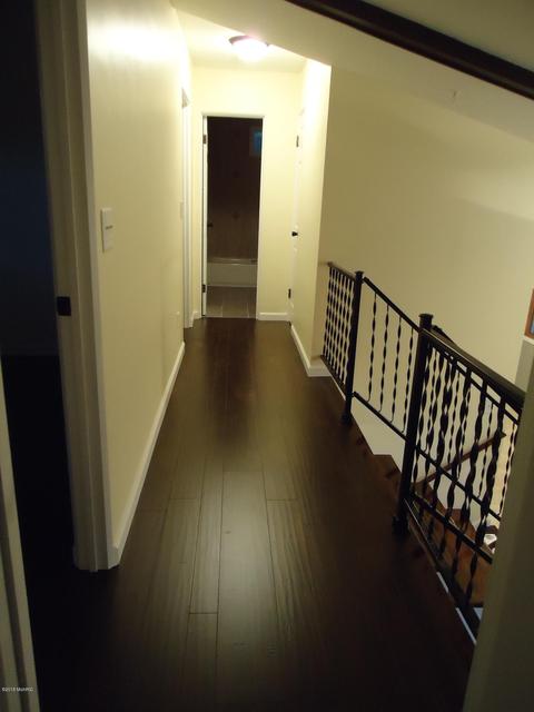 700 Lancashire Dr, Sturgis, MI 49091 photo 8