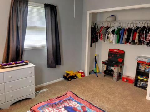 561 Cosmopolitan, Marshall, MI 49068 photo 11