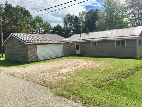 3029 Birch Dr, Stanton, MI 48888 photo 1