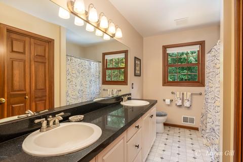 554 Roundtree Ln, Ada, MI 49301 photo 30