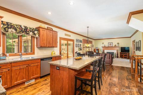 554 Roundtree Ln, Ada, MI 49301 photo 15