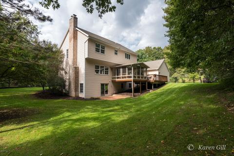 554 Roundtree Ln, Ada, MI 49301 photo 36