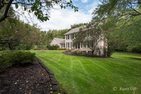 554 Roundtree Ln, Ada, MI 49301 photo 4