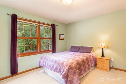 554 Roundtree Ln, Ada, MI 49301 photo 29