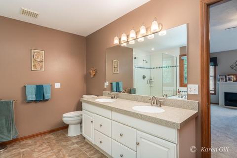 554 Roundtree Ln, Ada, MI 49301 photo 26