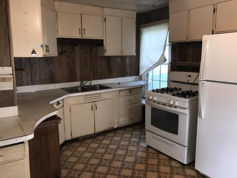 421 Chestnut St, Reading, MI 49274 photo 4