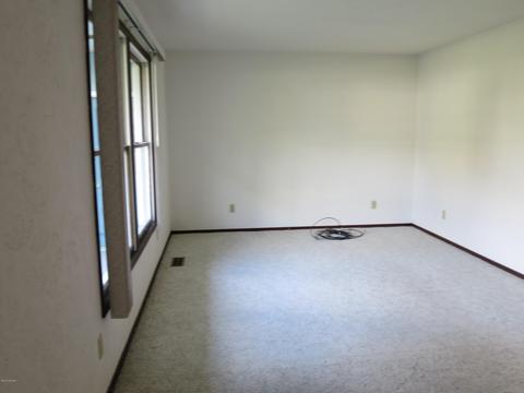 1411 E Rishel Rd, Sturgis, MI 49091 photo 8