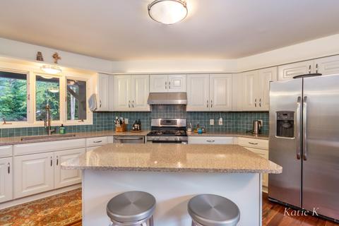 8751 Cascade Rd SE, Ada, MI 49301 photo 6