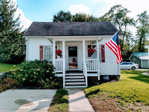 109 E Center St, Belding, MI 48809 photo 1