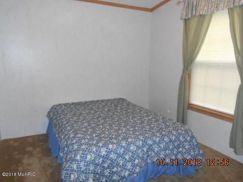 5190 Meadow View Trl, Custer, MI 49405 photo 12