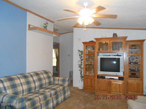 5190 Meadow View Trl, Custer, MI 49405 photo 6