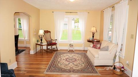 115 Bronson St, Decatur, MI 49045 photo 4