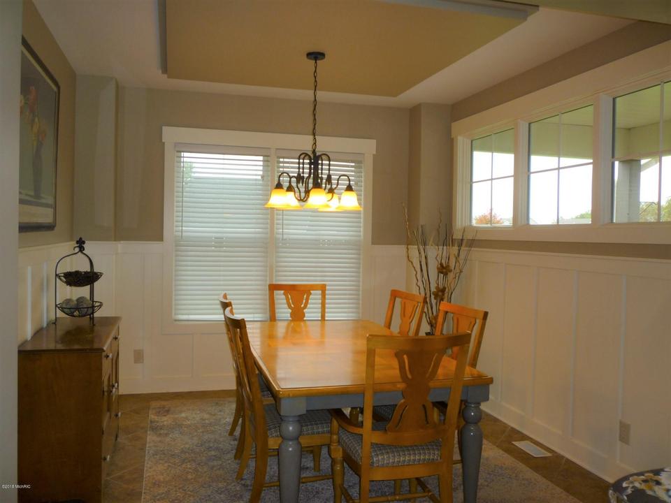  7491 Augusta Ln, Hudsonville, MI 49426 photo 9