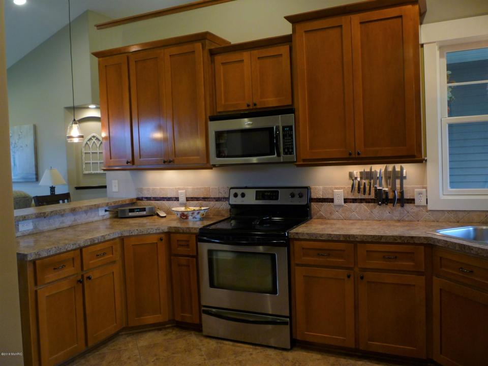  7491 Augusta Ln, Hudsonville, MI 49426 photo 6