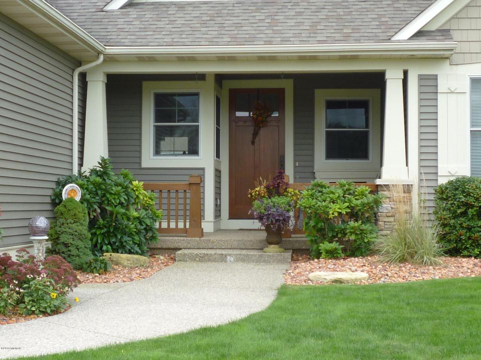  7491 Augusta Ln, Hudsonville, MI 49426 photo 2