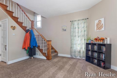 504 N Bridge St, Belding, MI 48809 photo 5