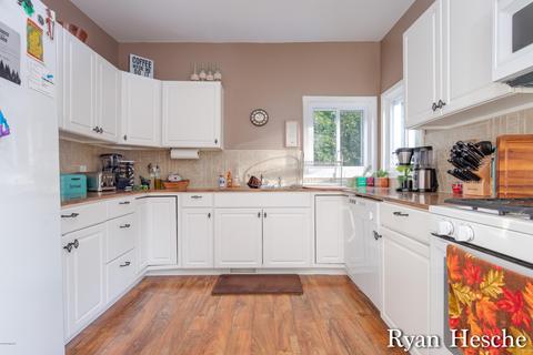 504 N Bridge St, Belding, MI 48809 photo 10