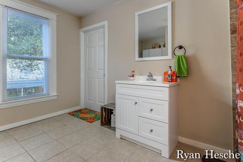 504 N Bridge St, Belding, MI 48809 photo 12