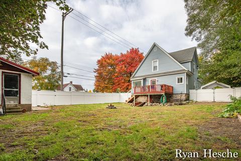 504 N Bridge St, Belding, MI 48809 photo 21