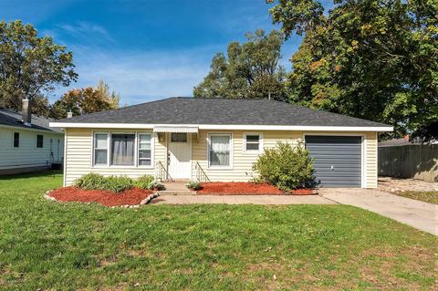 311 E Maple St, Wayland, MI 49348 photo 2