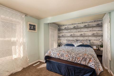 311 E Maple St, Wayland, MI 49348 photo 10
