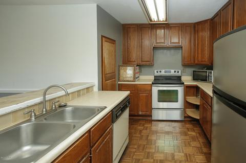 710 E Prospect St, Marshall, MI 49068 photo 9
