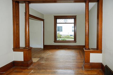 710 E Prospect St, Marshall, MI 49068 photo 7