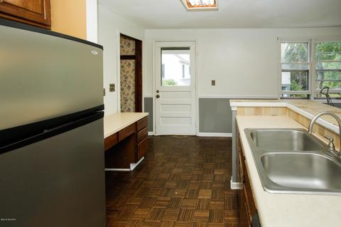 710 E Prospect St, Marshall, MI 49068 photo 10