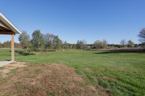 16061 Division Dr, Marshall, MI 49068 photo 20