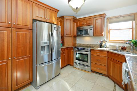 16061 Division Dr, Marshall, MI 49068 photo 12