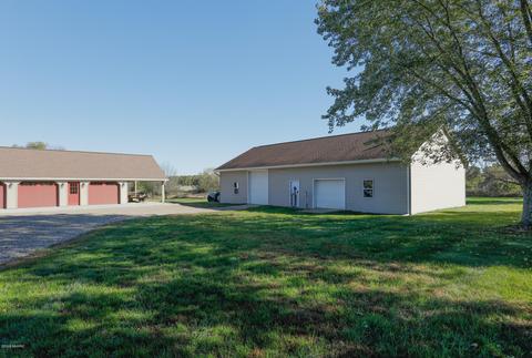 16061 Division Dr, Marshall, MI 49068 photo 3
