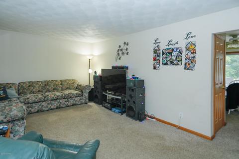64550 W Northpark Dr, Constantine, MI 49042 photo 4