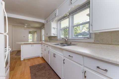 513 Keyes Dr, Parchment, MI 49004 photo 11