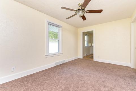 513 Keyes Dr, Parchment, MI 49004 photo 3